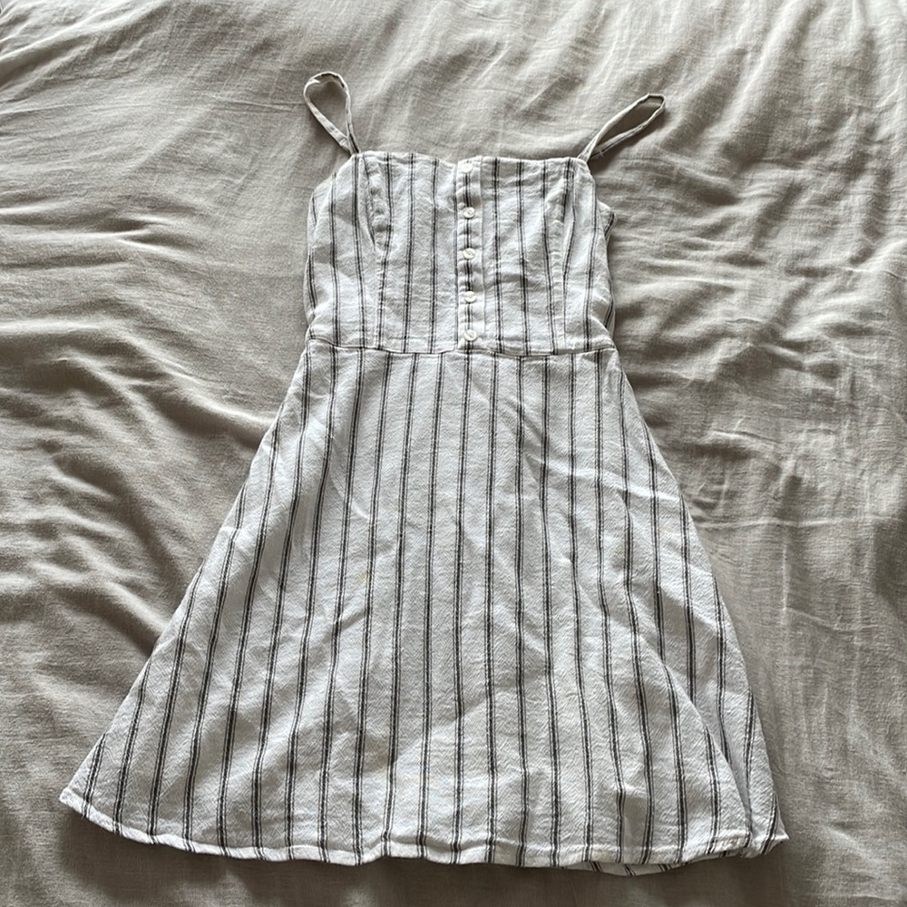 Hollis yet mini summer dress in size small, color is white with grey stripes